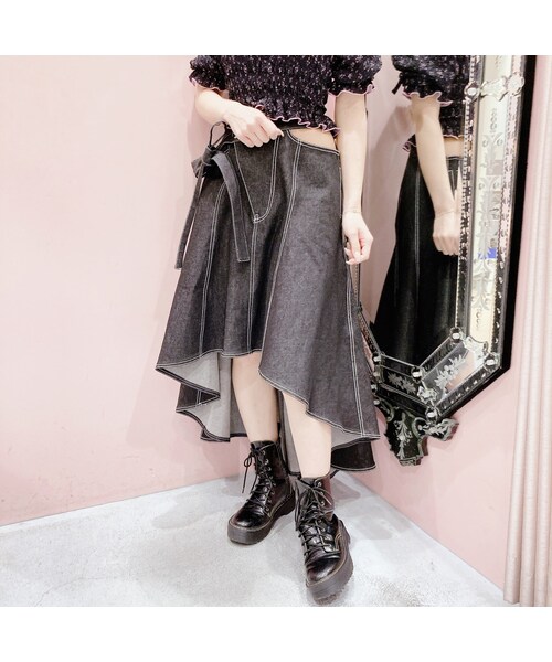 lilLilly（リルリリー）の「デザインベルトデニムスカート（スカート・レディース・INDIGO/BLACK）」の6枚目の写真