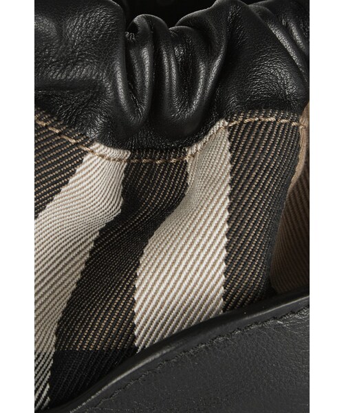 BURBERRY（バーバリー）の「Burberry Shoes & Accessories Textured-leather and checked canvas shoulder bag（ショルダーバッグ・レディース・Black）」の6枚目の写真
