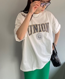 DISCOAT（ディスコート）の「サークルカレッジロゴ半袖Tシャツ（Tシャツ/カットソー）」