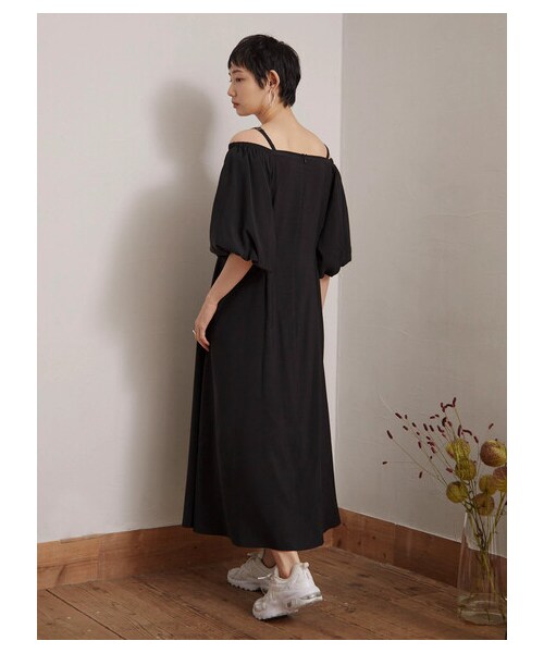 Green Parks(グリーンパークス)の「armonia.デザインショルダーワンピース(ワンピース/ドレス・ブラック/オレンジ/カーキ・F)」の7枚目の写真