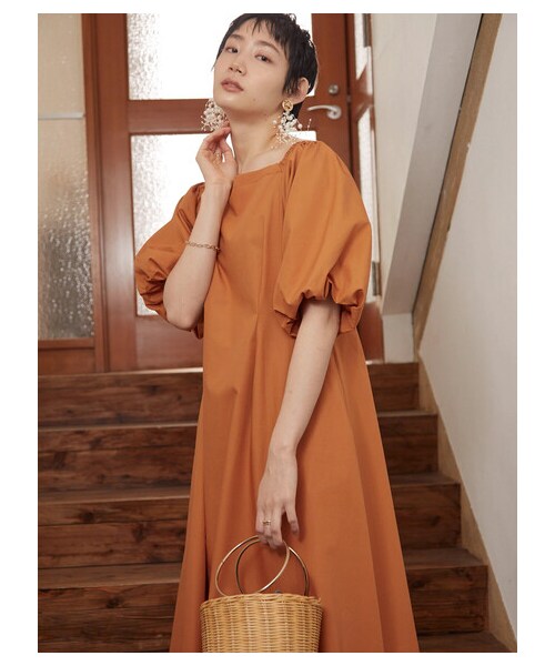 Green Parks(グリーンパークス)の「armonia.デザインショルダーワンピース(ワンピース/ドレス・ブラック/オレンジ/カーキ・F)」の1枚目の写真