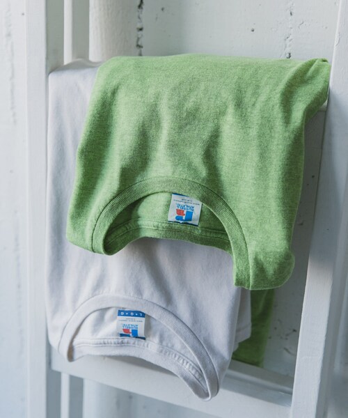 Russell Athletic（ラッセルアスレティック）の「『別注』RUSSELL ATHLETIC×DOORS オーバーダイロングスリーブTシャツ（その他・メンズ・Y.Green/Greige/Turquoise・L/XL）」の4枚目の写真