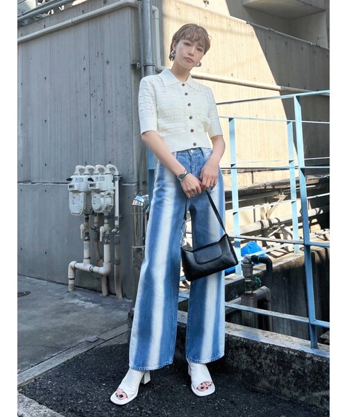 EMODA(エモダ)の「ストライプカラールーズジーンズ(デニムパンツ・ブルー/ブラック・S/M)」の4枚目の写真