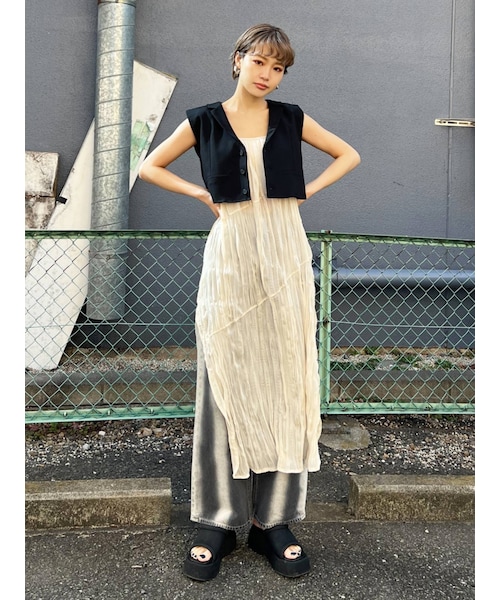 EMODA(エモダ)の「ストライプカラールーズジーンズ(デニムパンツ・ブルー/ブラック・S/M)」の9枚目の写真