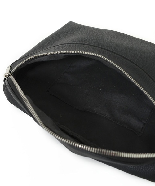 w closet(ダブルクローゼット)の「★先行予約★ミニポーチ付きボディバッグ【5月中旬入荷】(バッグ・レディース・ブラック/キャメル/ブルー・FREE)」の15枚目の写真