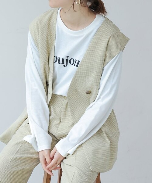 frames RAY CASSIN（フレームスレイカズン）の「ダブル釦ノーカラージレ セットアップ着用可（ジャケット/アウター・レディース・クロ/ベージュ/イエロー系/グリーン系・FREE）」の4枚目の写真