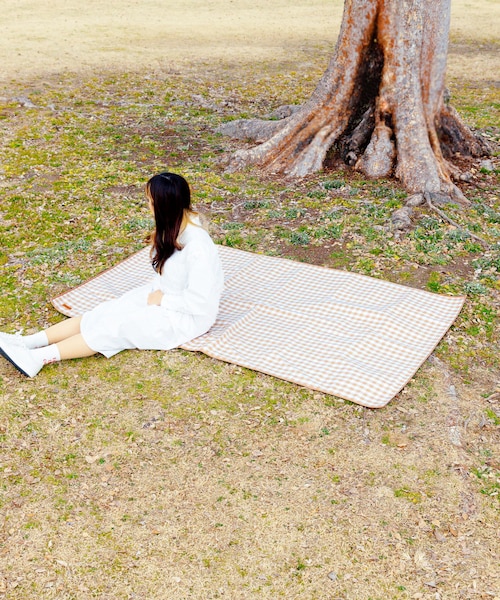 3coins(3coins)の「【French Girly Picnic】布貼りレジャーシート:LLサイズ(その他雑貨・アイボリー/ベージュ・0)」の1枚目の写真