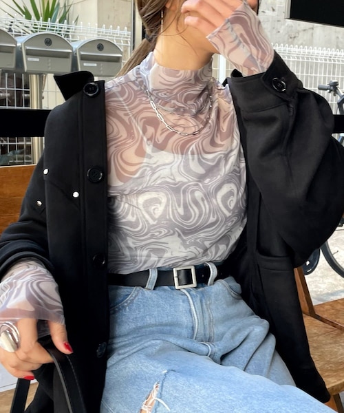 WHO'S WHO gallery（フーズフーギャラリー）の「アソート柄パワーネットトップス（Tシャツ/カットソー・レディース・オフホワイト/パープル/サックスブルー/グレー・F）」の2枚目の写真