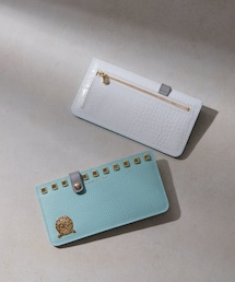 ear PAPILLONNER（イアパピヨネ）の「【A.D.M.J（エーディエムジェー）】スタッズ付フラット財布（財布・レディース）」