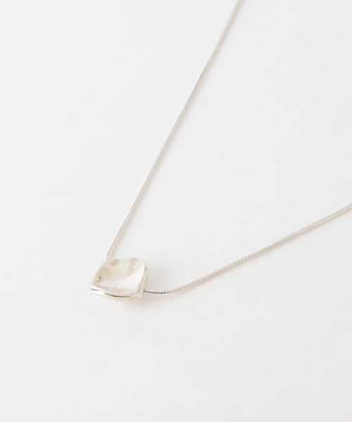 Le Chic Radical Sculpture Pendant Petite
