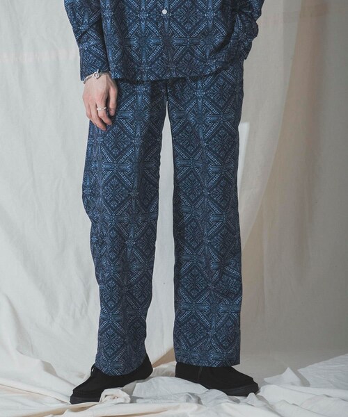 URBAN RESEARCH ID（アーバンリサーチ アイディー）の「URBAN RESEARCH iD PRINT EASY PANTS（その他・メンズ・マーブル/ペイズリー/エスニック・M/L）」の3枚目の写真