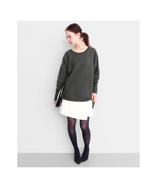 KBF（ケイビーエフ）の「WEB限定 EGGシルエットプルオーバー（トップス・レディース・BLACK/CHARCOAL/GRAY・one）」の4枚目の写真