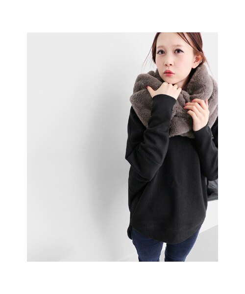 KBF（ケイビーエフ）の「WEB限定 EGGシルエットプルオーバー（トップス・レディース・BLACK/CHARCOAL/GRAY・one）」の11枚目の写真