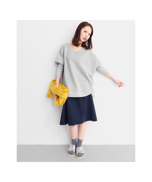 KBF（ケイビーエフ）の「WEB限定 EGGシルエットプルオーバー（トップス・レディース・BLACK/CHARCOAL/GRAY・one）」の17枚目の写真