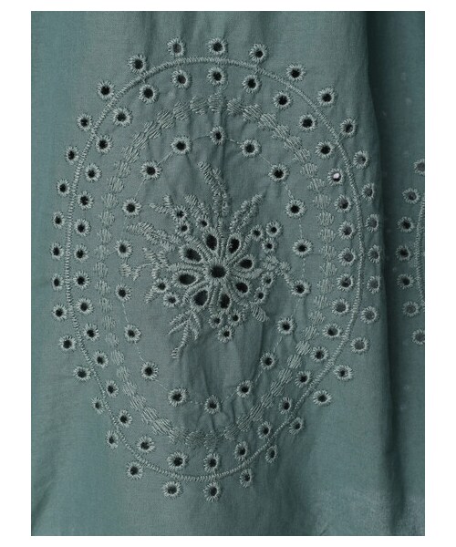 Green　Parks（グリーンパークス）の「・ESCAR アイレットティアードワンピース（ワンピース/ドレス・ブラック/グリーン・F）」の21枚目の写真