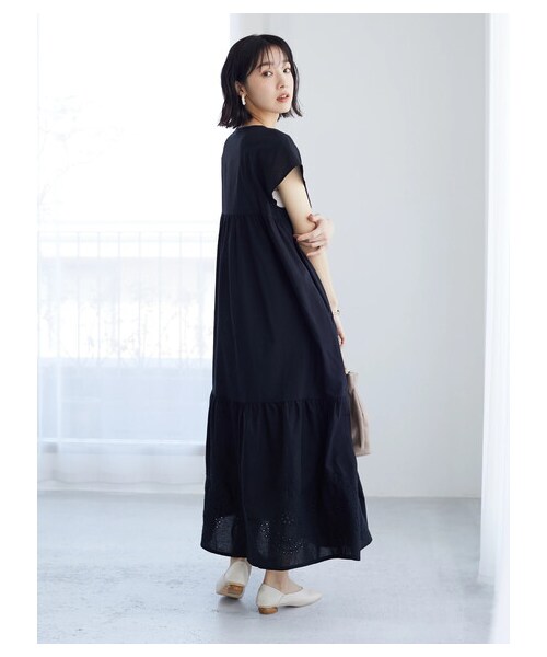 Green　Parks（グリーンパークス）の「・ESCAR アイレットティアードワンピース（ワンピース/ドレス・ブラック/グリーン・F）」の8枚目の写真
