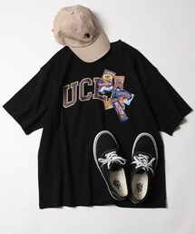 FREAK'S STORE（フリークスストア）の「【送料無料】ビッグシルエット ランダムスナック プリントTシャツ/アーチロゴ【WEB限定】【予約商品】（トップス）」