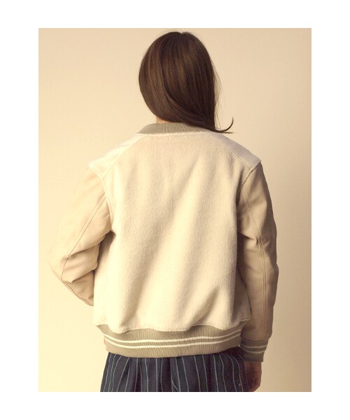 w closet(ダブルクローゼット)の「スタジャン(トップス・レディース・L.ベージュ/ネイビー・FREE)」の5枚目の写真