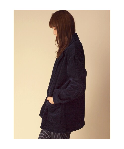 w closet（ダブルクローゼット）の「コーデュロイダブルチェスターコート（トップス・レディース・モカベージュ/グリーン/グレーブルー/ネイビー・FREE）」の6枚目の写真