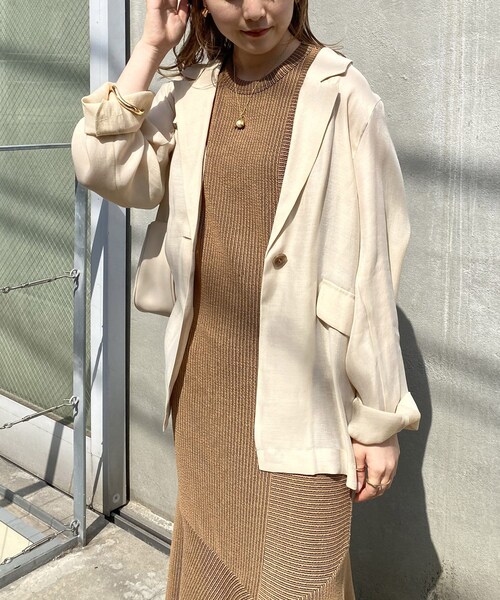 CAPRICIEUX LE'MAGE（カプリシューレマージュ）の「シアーシャツ