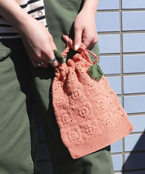 FREAK'S STORE(フリークスストア)の「pansy crochet pouch【一部予約商品】(バッグ・ピンク/ライトピンク/オレンジ/イエロー/グリーン/サックスブルー/ネイビー・ONE SIZE)」の10枚目の写真