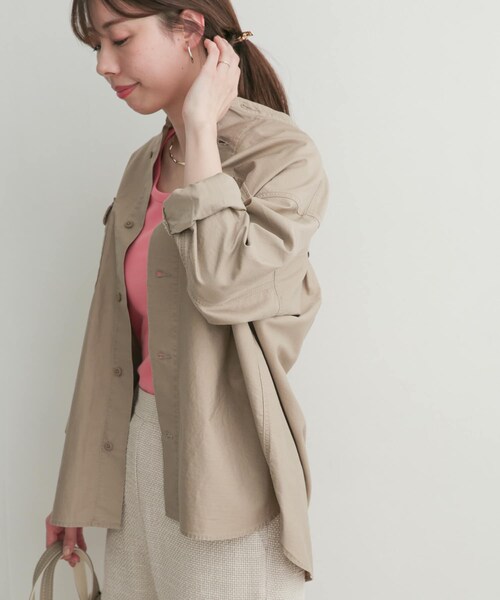 URBAN RESEARCH DOORS（アーバンリサーチドアーズ）の「コットンミリタリースタンドシャツ（その他・レディース・BEIGE/KHAKI・M）」の22枚目の写真