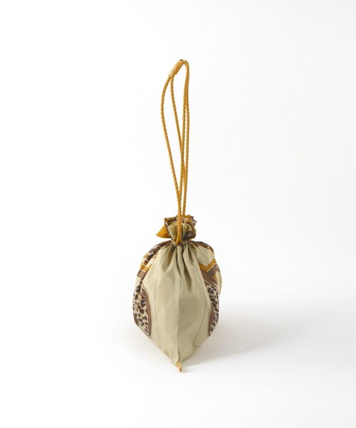 JOURNAL STANDARD relume（ジャーナルスタンダード　レリューム）の「別注キンチャクBAG SPECIAL：バッグ（バッグ・ベージュ/(027)/フリー/在庫あり）」の2枚目の写真