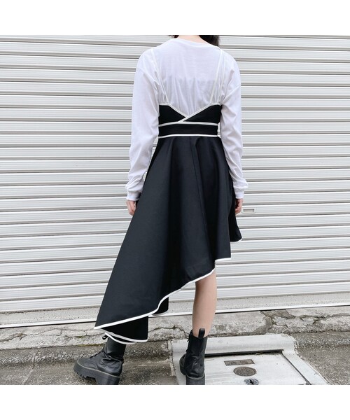 lilLilly（リルリリー）の「アシメントリーパイピングドレス（ワンピース/ドレス・レディース・BLUE/PURPLE/BLACK）」の2枚目の写真