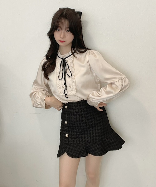 titty&Co. PETIT by poyo(ティティーアンドコープティバイポヨ)の「【titty&Co. Produced by POYO】ヘムフリルチドリスカパン(スカート・レディース・ブラック/ベージュ・SMALL/MEDIUM)」の1枚目の写真