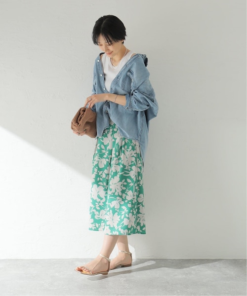 【新品未使用】フラワープリントタックフレアスカート 楽天市場】華やかな存在感たっぷり♪フラワープリントタック