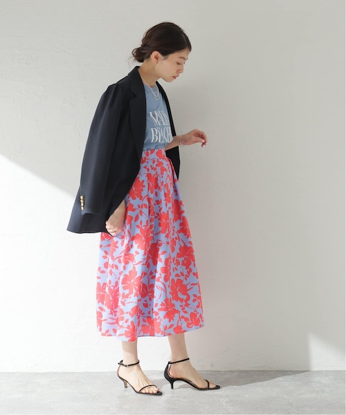 【新品未使用】フラワープリントタックフレアスカート 楽天市場】華やかな存在感たっぷり♪フラワープリントタック