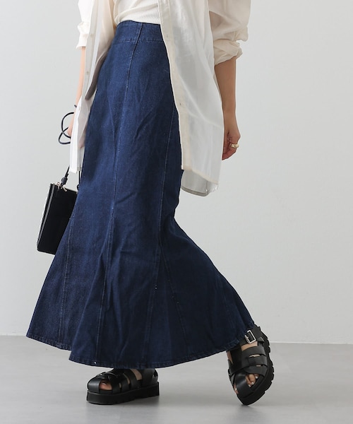COLONY 2139（コロニートゥーワンスリーナイン）の「マチ入りデニムマーメイドスカート（スカート・レディース・ネイビー/ブルー/ブラック・F）」の2枚目の写真
