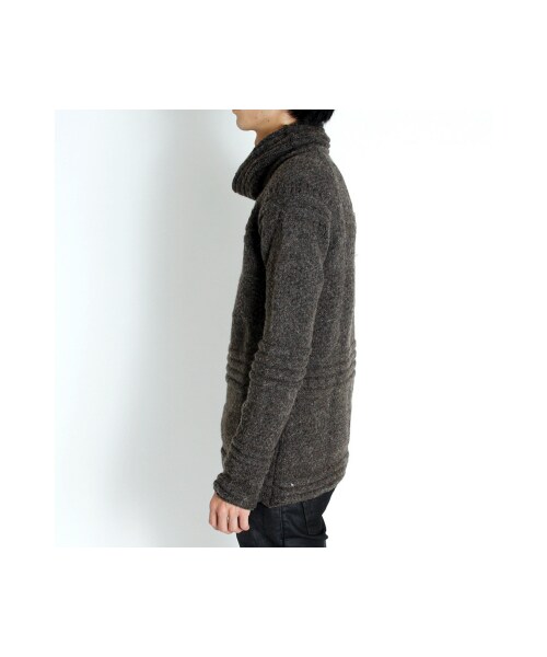 TOM REBL（トムレベル）の「TOM REBL（トムレベル）ハイネックボリュームニット(ブラウン/グリーン)（トップス・ブラウン/グリーン）」の9枚目の写真