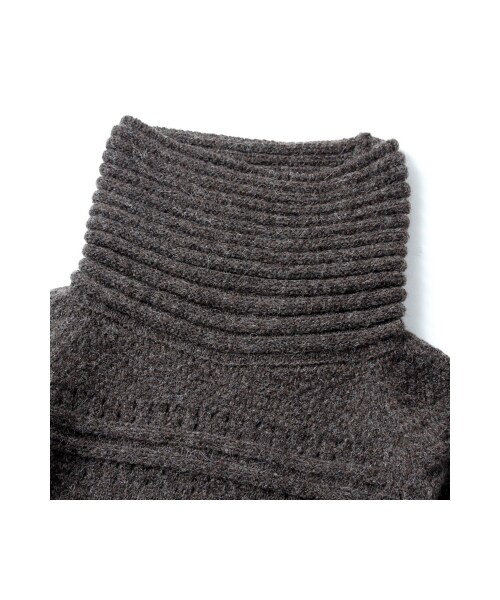 TOM REBL（トムレベル）の「TOM REBL（トムレベル）ハイネックボリュームニット(ブラウン/グリーン)（トップス・ブラウン/グリーン）」の12枚目の写真