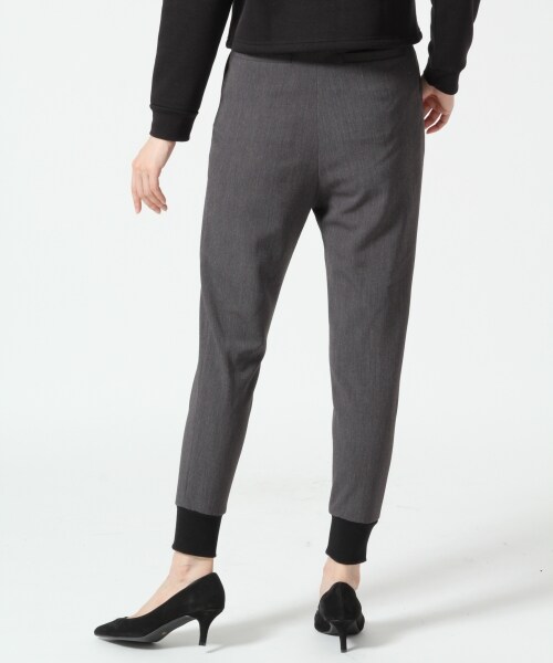 A part by(アパートバイ)の「TRPUスソリブスリムパンツ(パンツ・レディース・ブラック/グレー・M/L)」の5枚目の写真