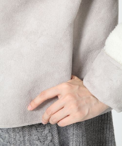 A part by（アパートバイ）の「Ｆムートンノーカラージャケット（ジャケット/アウター・レディース・ブラック/グレー・Ｍ/Ｌ）」の10枚目の写真