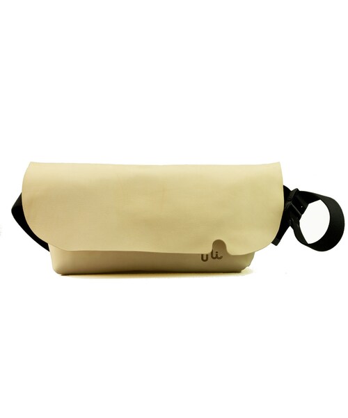 Uni&co.（ユニアンドコー）の「MESSENGER BAG (M)/NATURAL