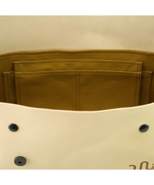 STORES.jp(ストアーズドットジェーピー)の「MESSENGER BAG (S)/NATURAL(メッセンジャーバッグ・メンズ・その他)」の6枚目の写真
