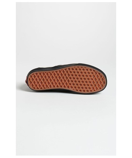 VANS(バンズ)の「Vans 'Classic' Sneaker (Women)(スニーカー・レディース・Black/Black・5.5 M/5 M/11 M)」の5枚目の写真