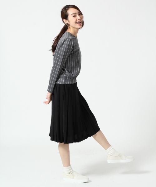 A part by（アパートバイ）の「ピンストライプパフプルオーバーロングスリーブ（トップス・レディース・ホワイト/ブラック/グレー・Ｆ）」の5枚目の写真