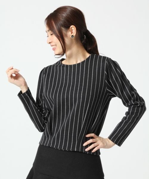 A part by（アパートバイ）の「ピンストライプパフプルオーバーロングスリーブ（トップス・レディース・ホワイト/ブラック/グレー・Ｆ）」の2枚目の写真