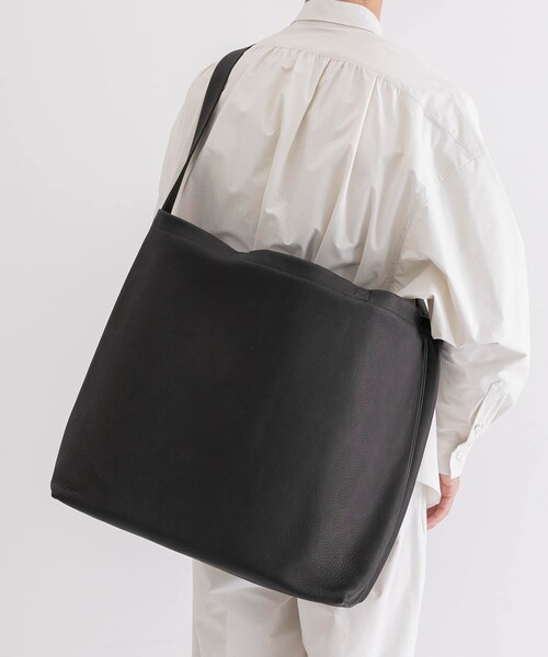 Aeta(アエタ)の「Aeta D Faced SHOULDER TOTE:L(その他・メンズ・black・one)」の2枚目の写真