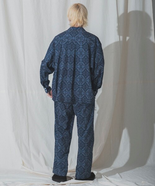 URBAN RESEARCH ID(アーバンリサーチ アイディー)の「URBAN RESEARCH iD 印花開領襯衫(トップス・メンズ・民族風圖騰/佩茲利花紋/大理石紋・M/L)」の5枚目の写真