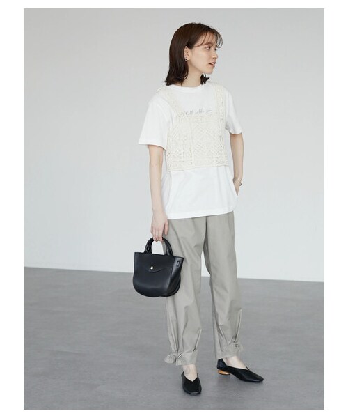 Green　Parks（グリーンパークス）の「・SUGAR SPOON カギ針風ベスト（トップス・グレー/ブラック/ナチュラル/ライトブルー・F）」の2枚目の写真