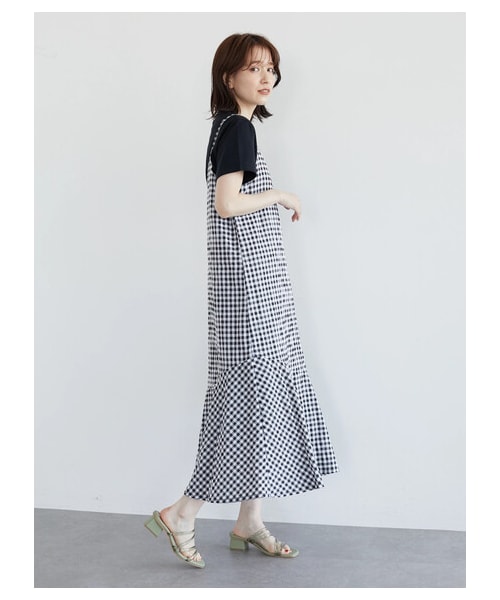 Green Parks(グリーンパークス)の「・ELENCARE DUE ギンガムキャミワンピース(ワンピース/ドレス・ブラック/ライムグリーン/サックスブルー・F)」の3枚目の写真