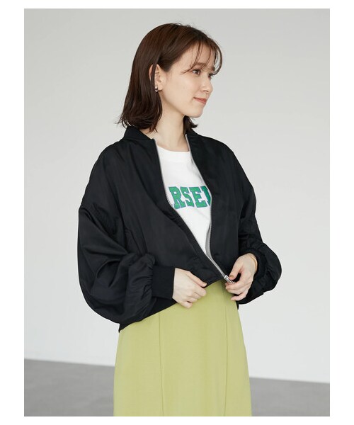 Green　Parks（グリーンパークス）の「・Petit Fleur カレッジロゴptTシャツ（トップス・オフホワイト/チャコールグレー/ブラック/グリーン・F）」の14枚目の写真