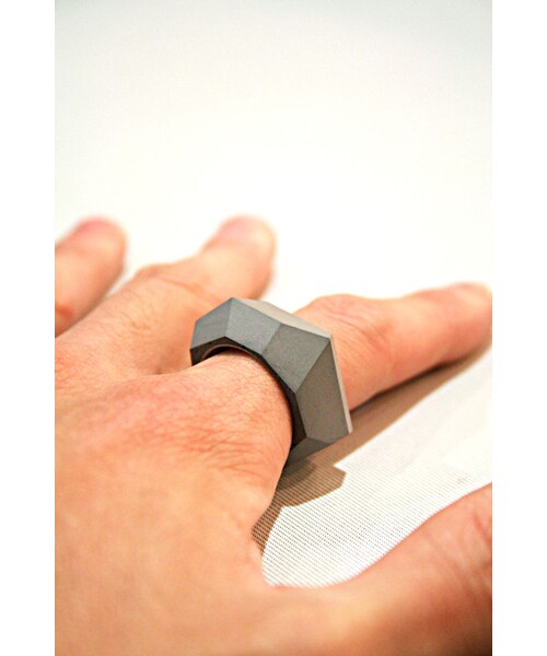 I(アイ)の「22design studio concrete ring / ROCK (コンクリートリング/ロック) 札幌セレクトショップNOIR(トートバッグ・メンズ・その他)」の2枚目の写真