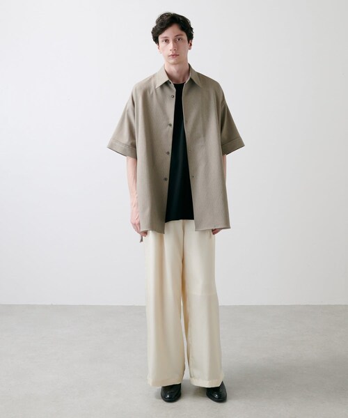 Lui's（ルイス）の「5分袖ストライプ柄シャツ 22ss（シャツ/ブラウス・メンズ・ベージュ/ブラック・F）」の2枚目の写真