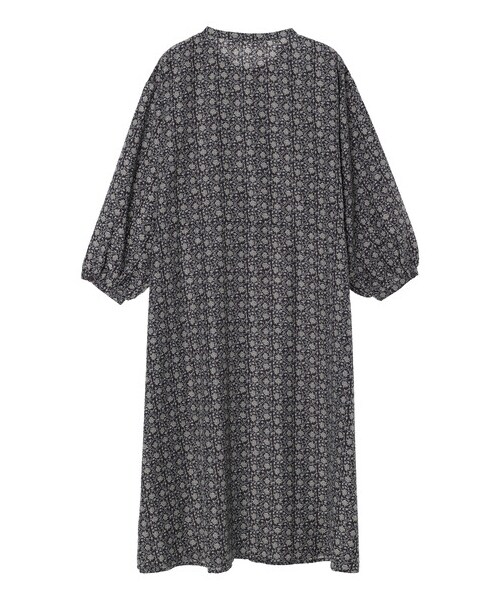 Green Parks(グリーンパークス)の「小花柄ワンピース(ワンピース/ドレス・ブラック/ブルー・F)」の15枚目の写真