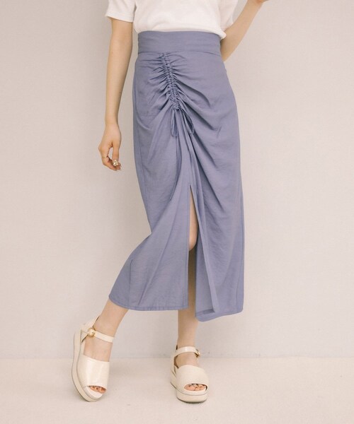 OLIVE des OLIVE（オリーブデオリーブ）の「ドロストドレープナロースカート（スカート・レディース・オフホワイト/ブラック/ブルー/アイボリー・FREE）」の3枚目の写真